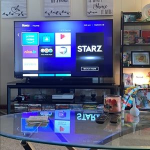 Meet your Posher, Cassandra